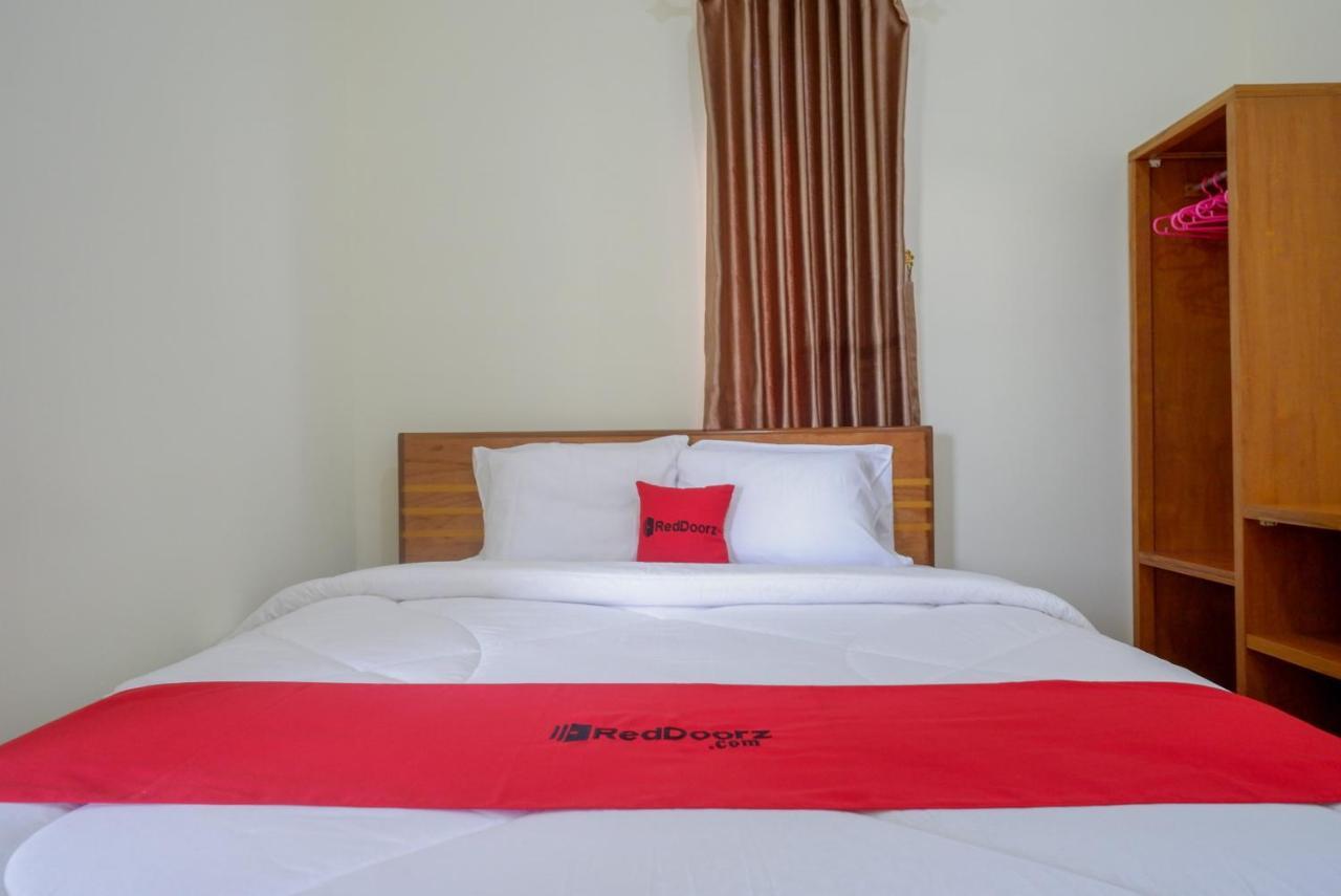 Reddoorz Near Rita Supermall Purwokerto 2 Zewnętrze zdjęcie